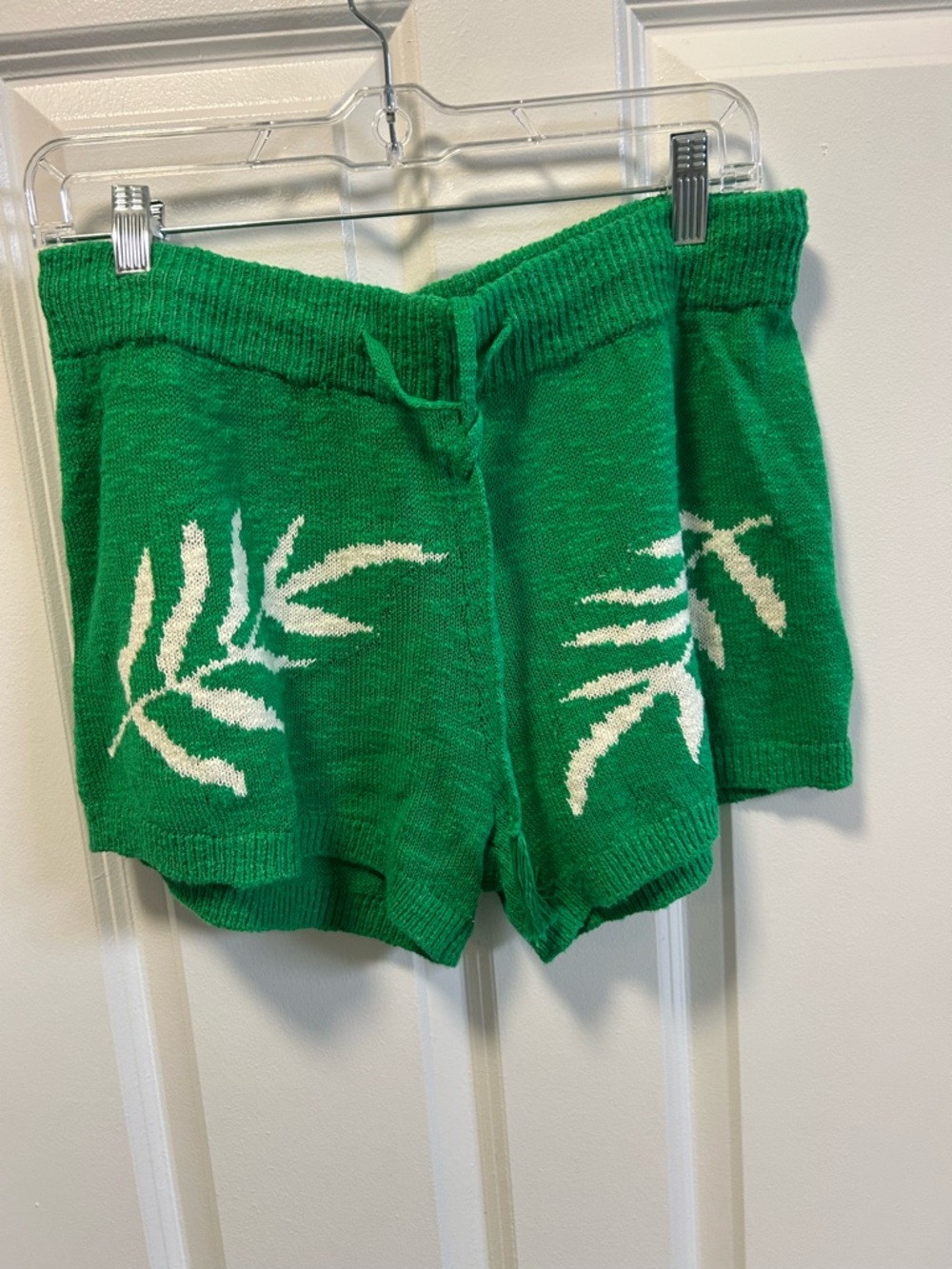 PJ salvage set sweater and matching shorts - Picture 3 of 4